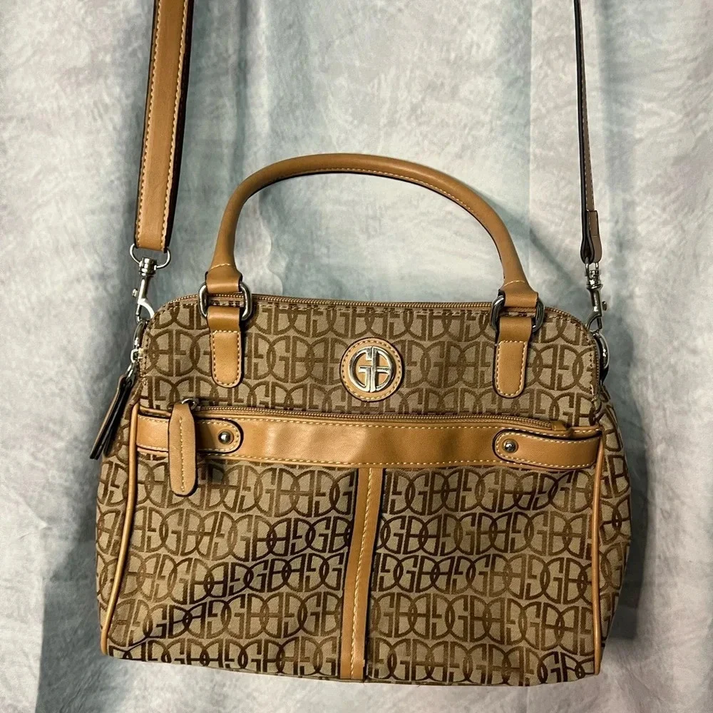 Giani Bernini Camel, Tan and Brown Shoulder Bag with Tons of Pockets